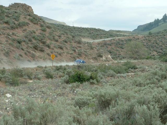 Car 1 starts up the hill by Lk Roosevelt.jpg 325.3K